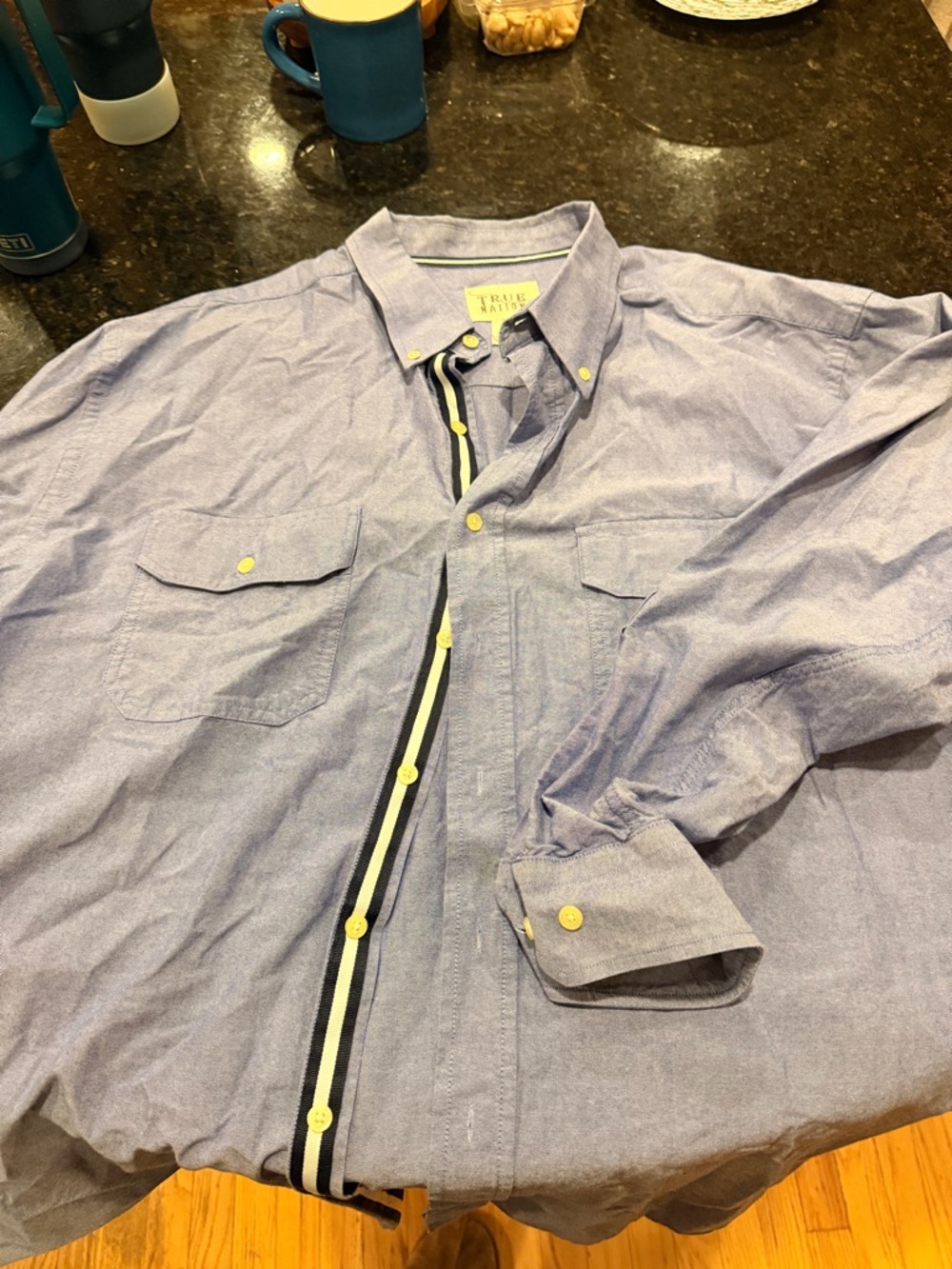 Men's Light Blue Casual Button-Down Shirt with Contrast Trim